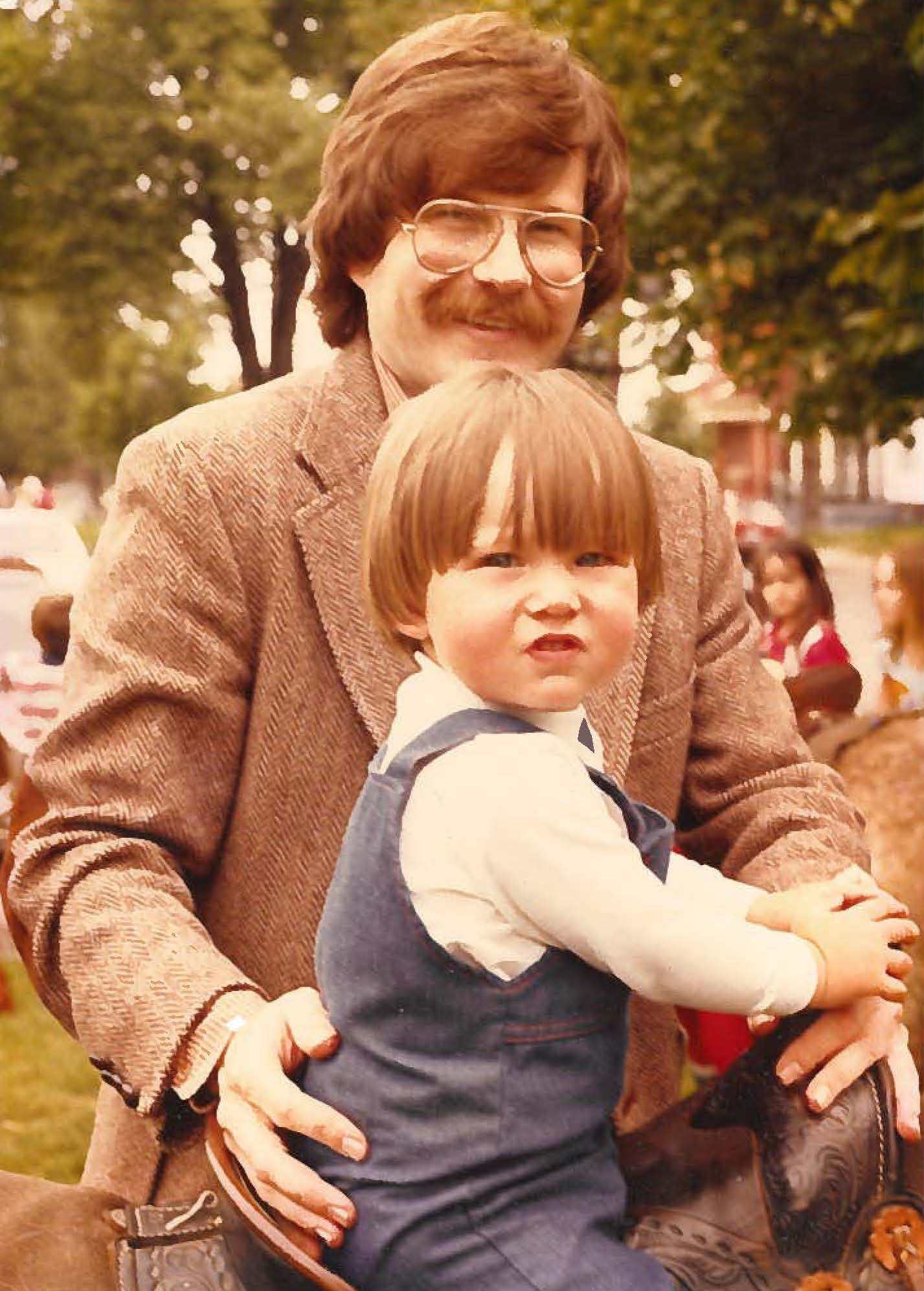 Sean Nuttall ’01 with his father, whose passing inspired Nuttall to use his platform to bring awareness to supporting research on neurodegenerative diseases.
