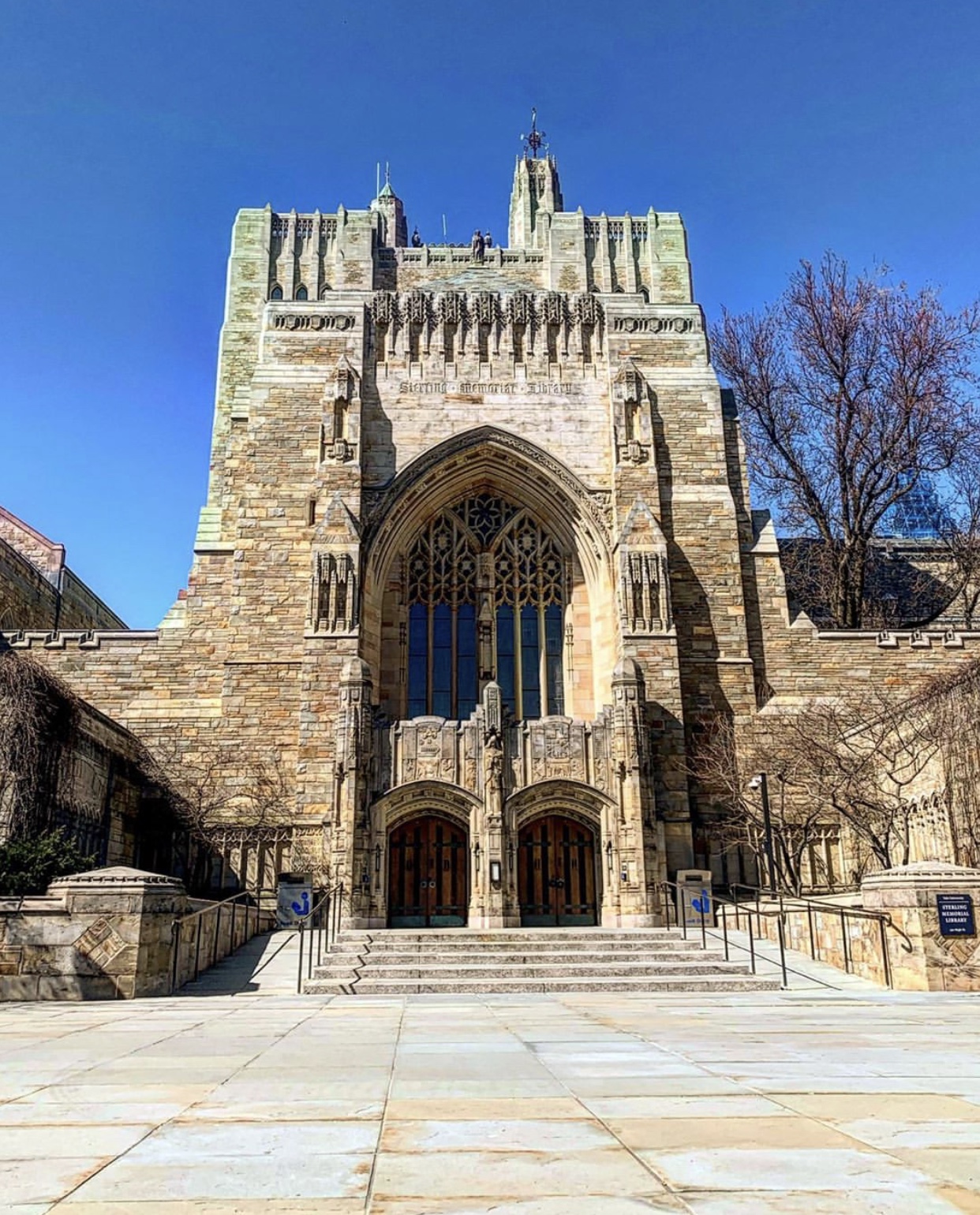 Sterling Memorial Library 