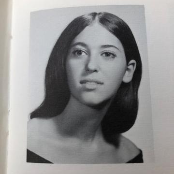 Cynthia Brill's '72 Yearbook photo