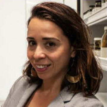 Professor Martha Muñoz